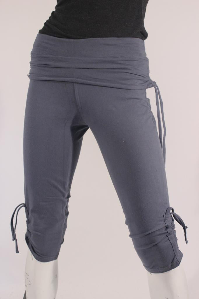 M113 Yoga Capri - Mishu Boutique